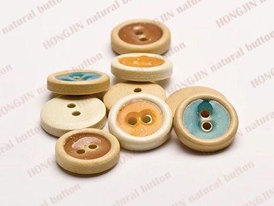 wood button-w25